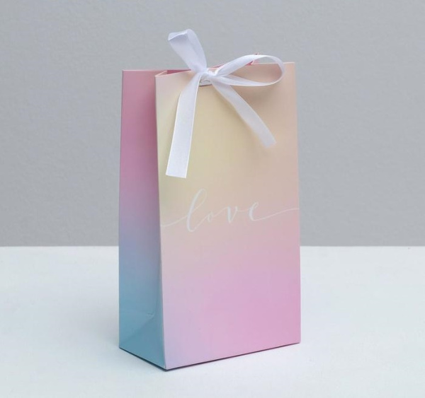 Пакет подарочный с лентой «Love», 13 × 23 × 7 см