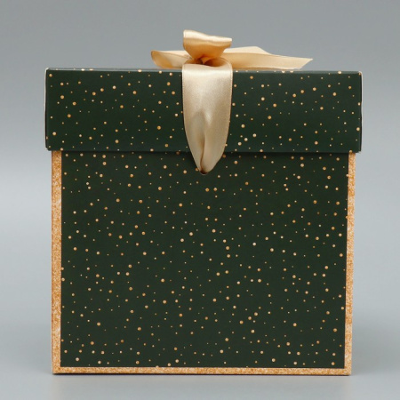 Коробка подарочная новогодняя складная «Зима подарит чудеса», 15×15×15 см
