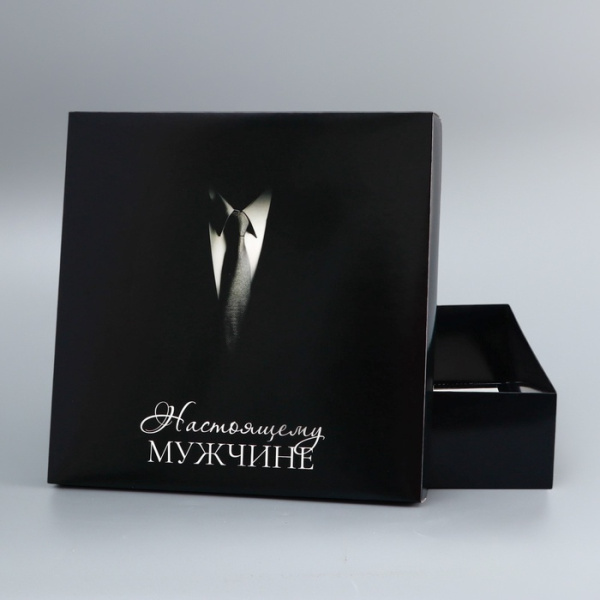 Коробка складная, крышка-дно, "Настоящему мужчине", 30 х 30 х 8 см без окна 